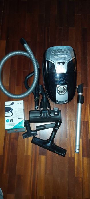 Aspirador rowenta silence force