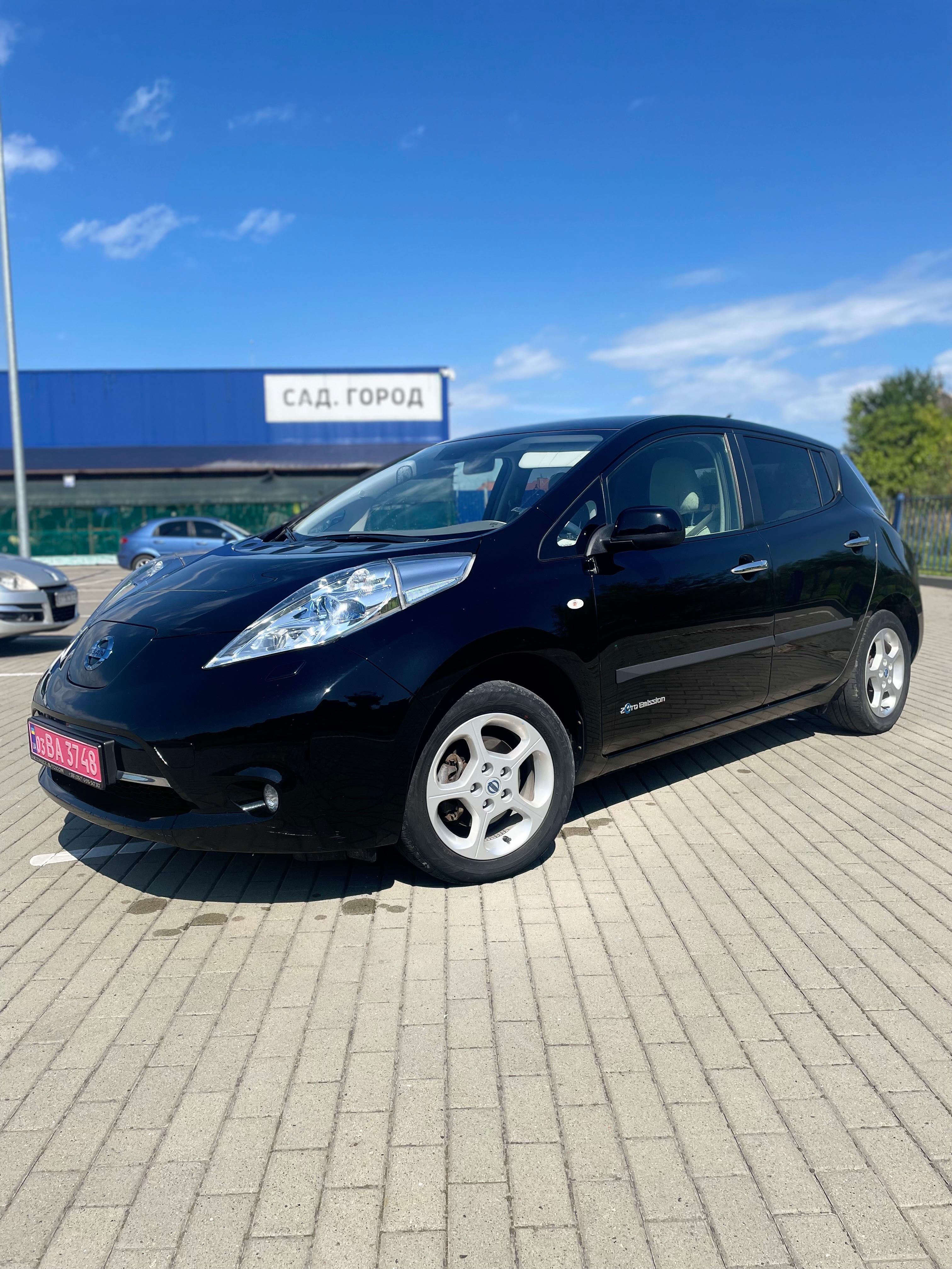 Nissan Leaf  24 kW 2013