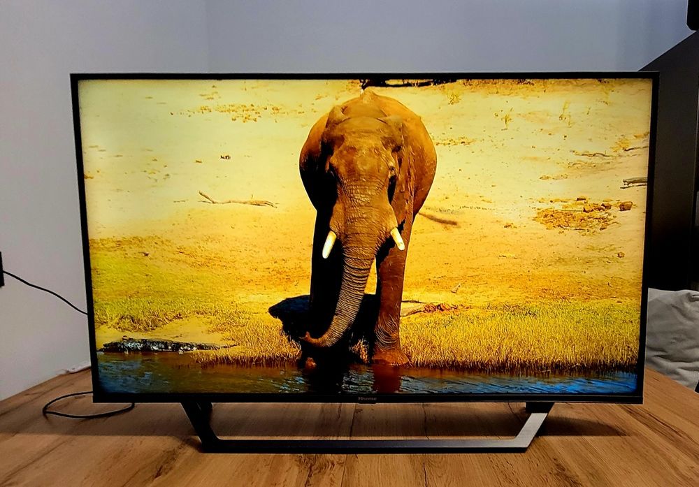 Телевізор Hisense Qled 43 діагональSmart tv,4k wifi