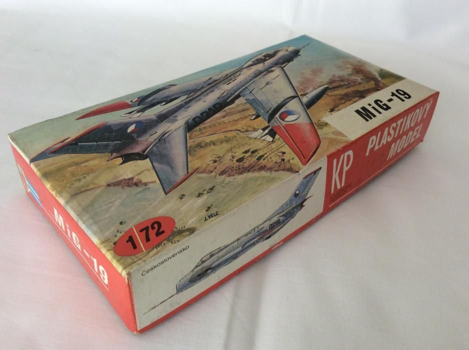 Miniaturas KP; MIG 19; República Checa; 1/72