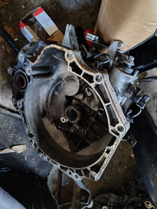 Skrzynia biegów astra j Zafira c m32 1.6 turbo 16t sidi insignia