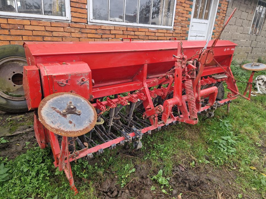 Siewnik  zbożowy  2.5m Saxonia