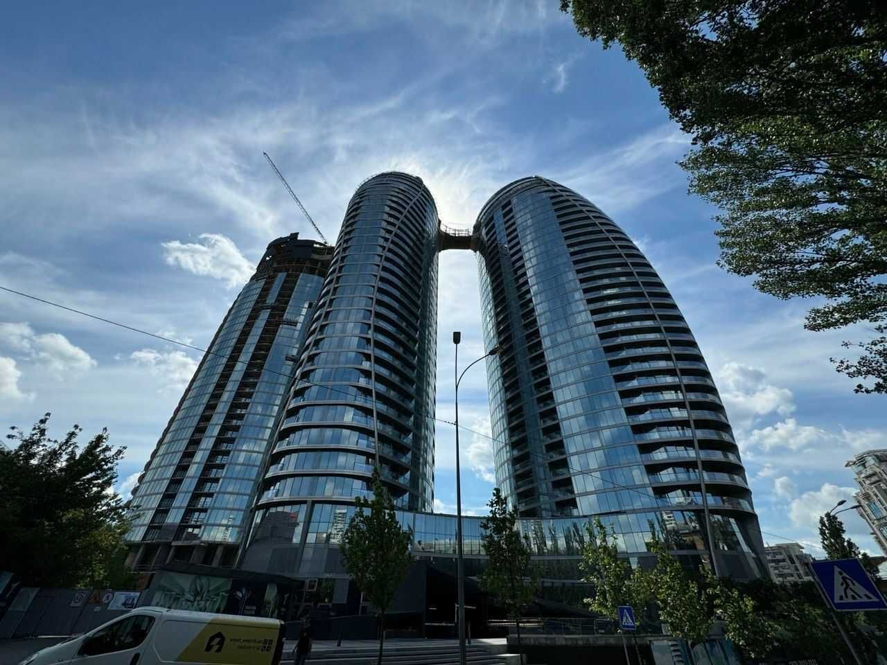 Продаж 2к-квартири вул. Іоанна Павла II, 12, ЖК Taryan Towers, 84 м²
