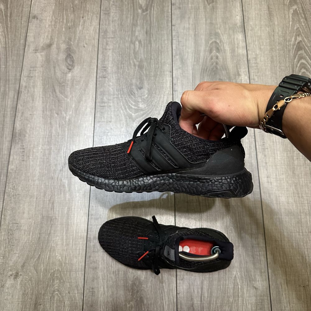 adidas  ultra boost кросівки оригінал