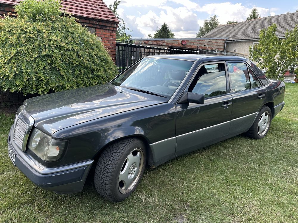 Mercedes w 124 300D