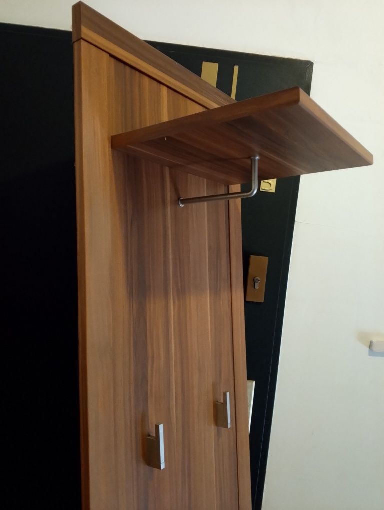 Wieszak do przedpokoju