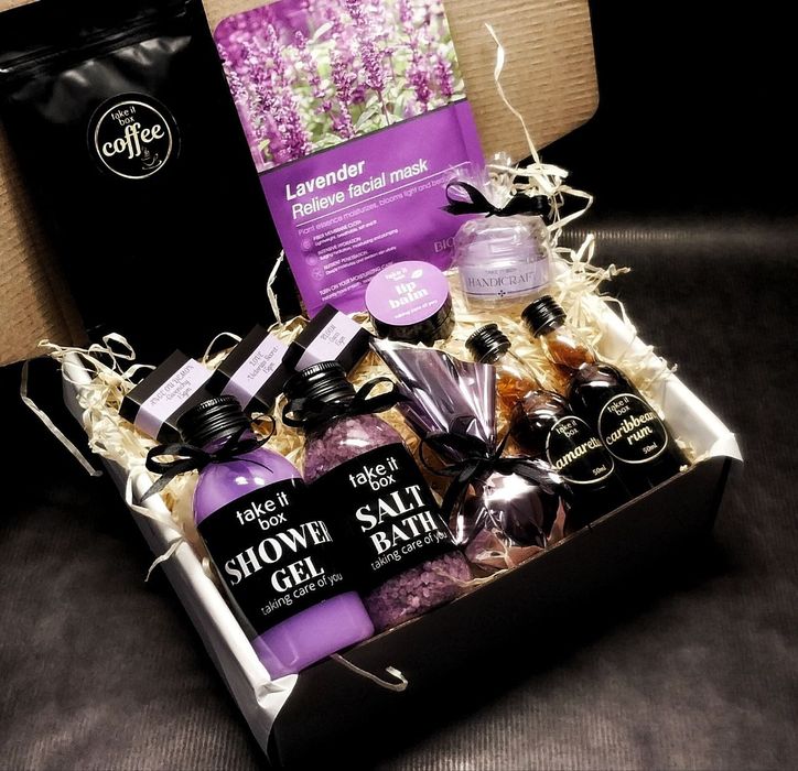 Подарунковий набір на день народження,свято для дівчини,жінки/Подаруно