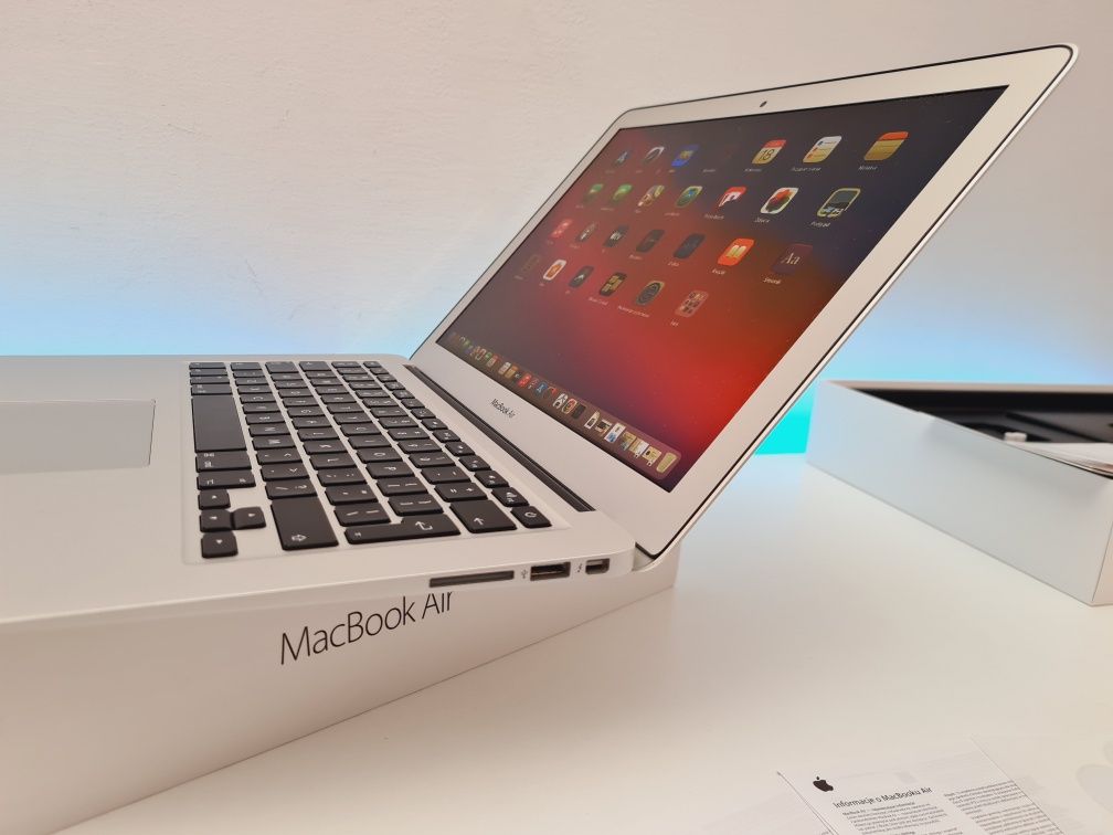 Idealny Laptop MacBook Air 13 i5/8GB/SSD D93