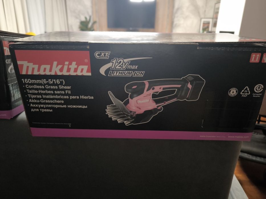 Nożyce do trawy Makita 12v Makita Max UM600DZP