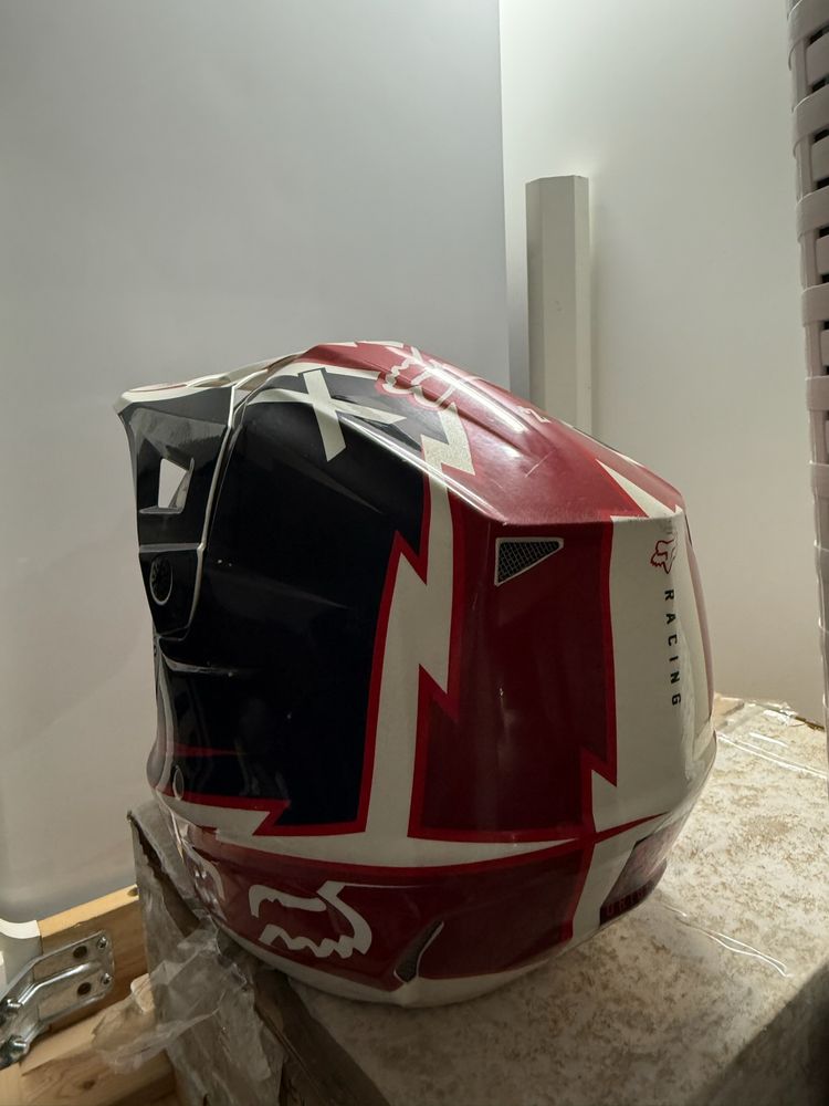colete integral e capacete motocross