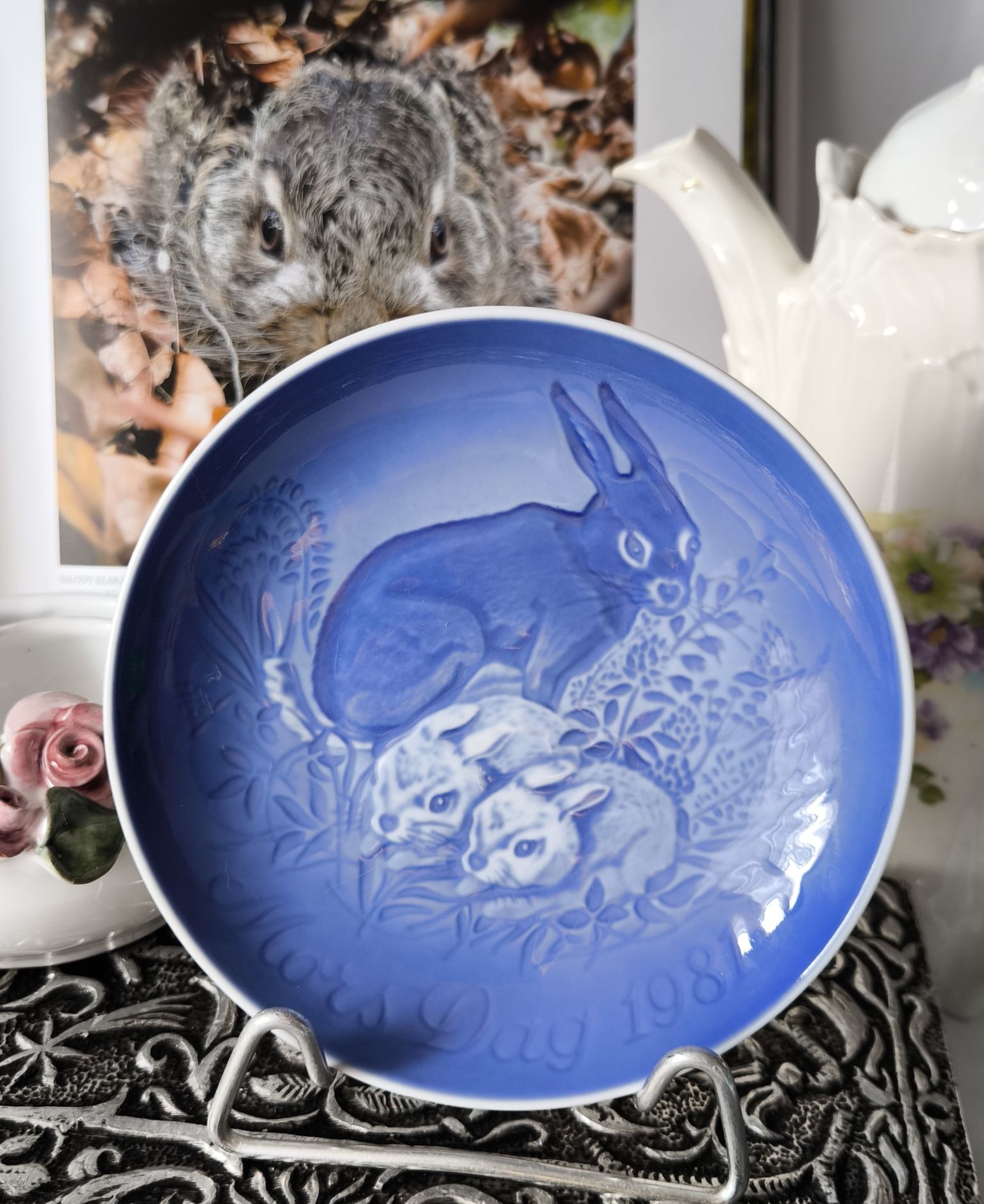 Talerz ozdobny do zawieszenia piękna stara porcelana zające