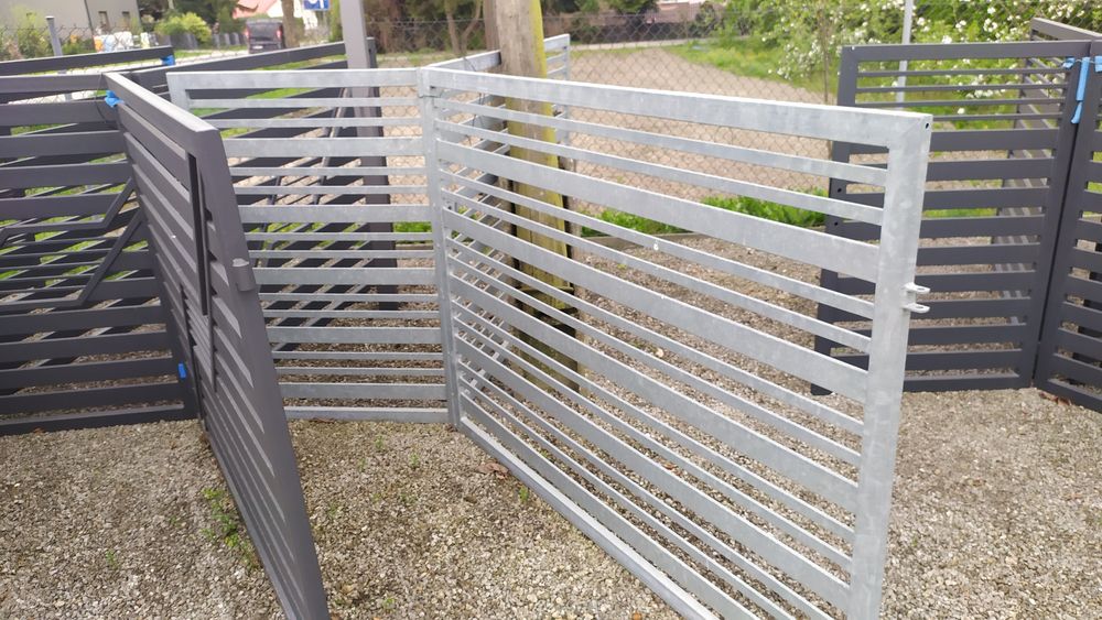 Brama skrzydłowa furtka słupy. Komplet