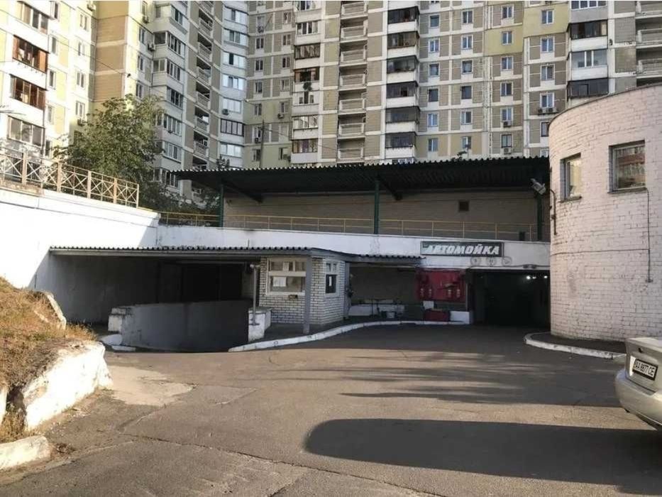 Подземный паркинг,  Срибнокильская 14, аренда