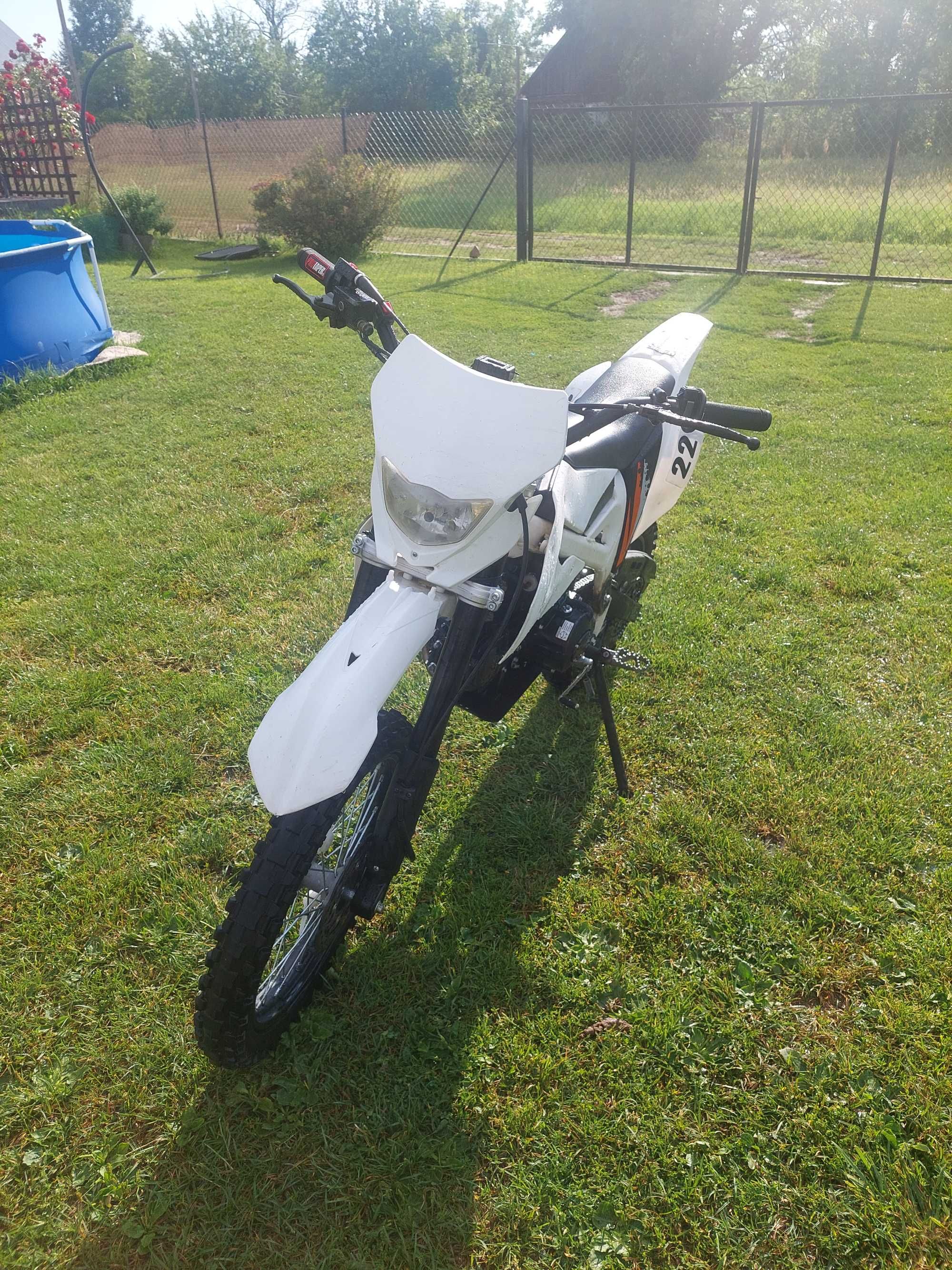 Cross kxd 125 pro 612