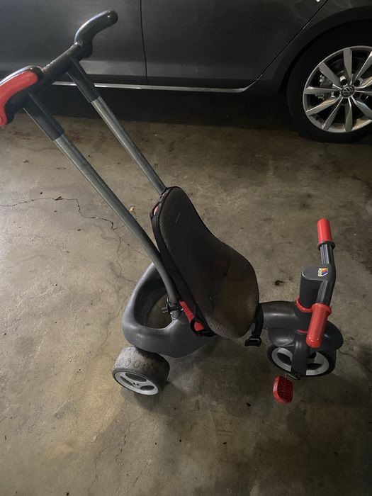 Triciclo para crianças até 4 anos