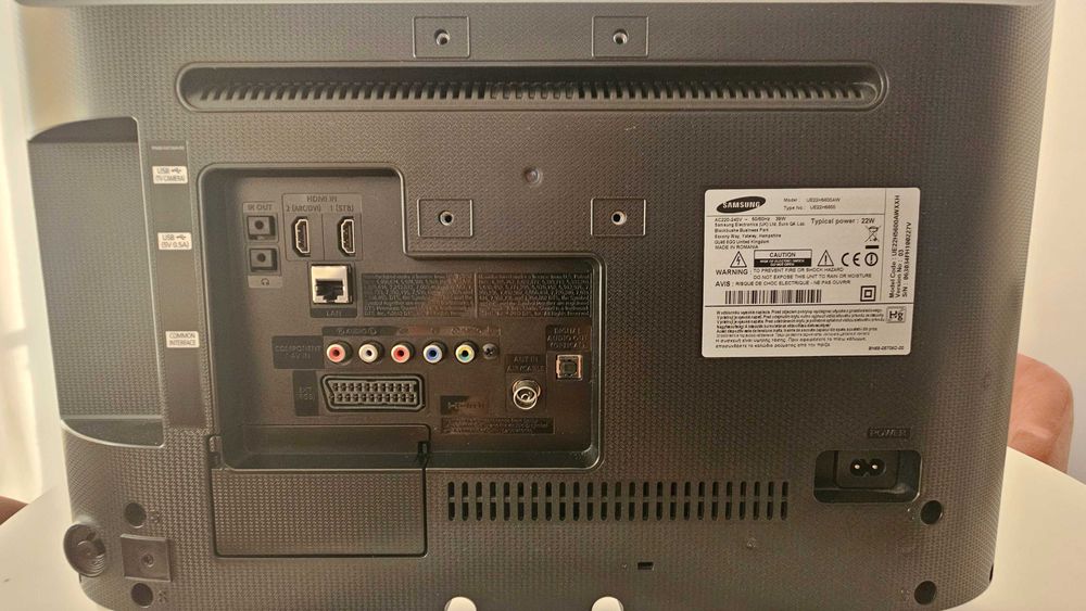 Samsung UE22H5600