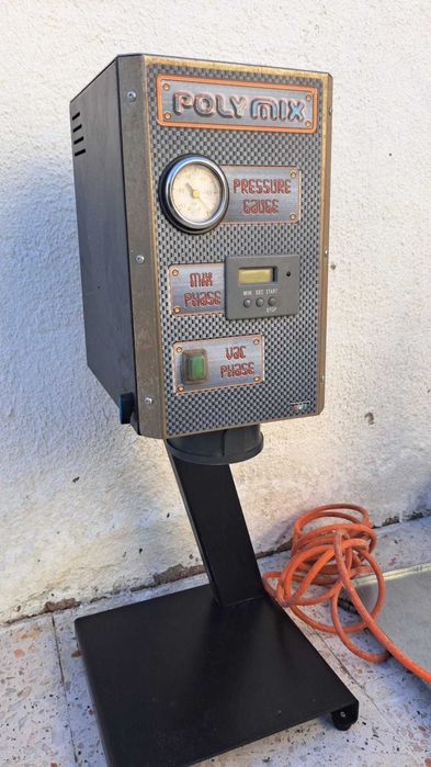 Equipamento de dosagem e aplicação de resina