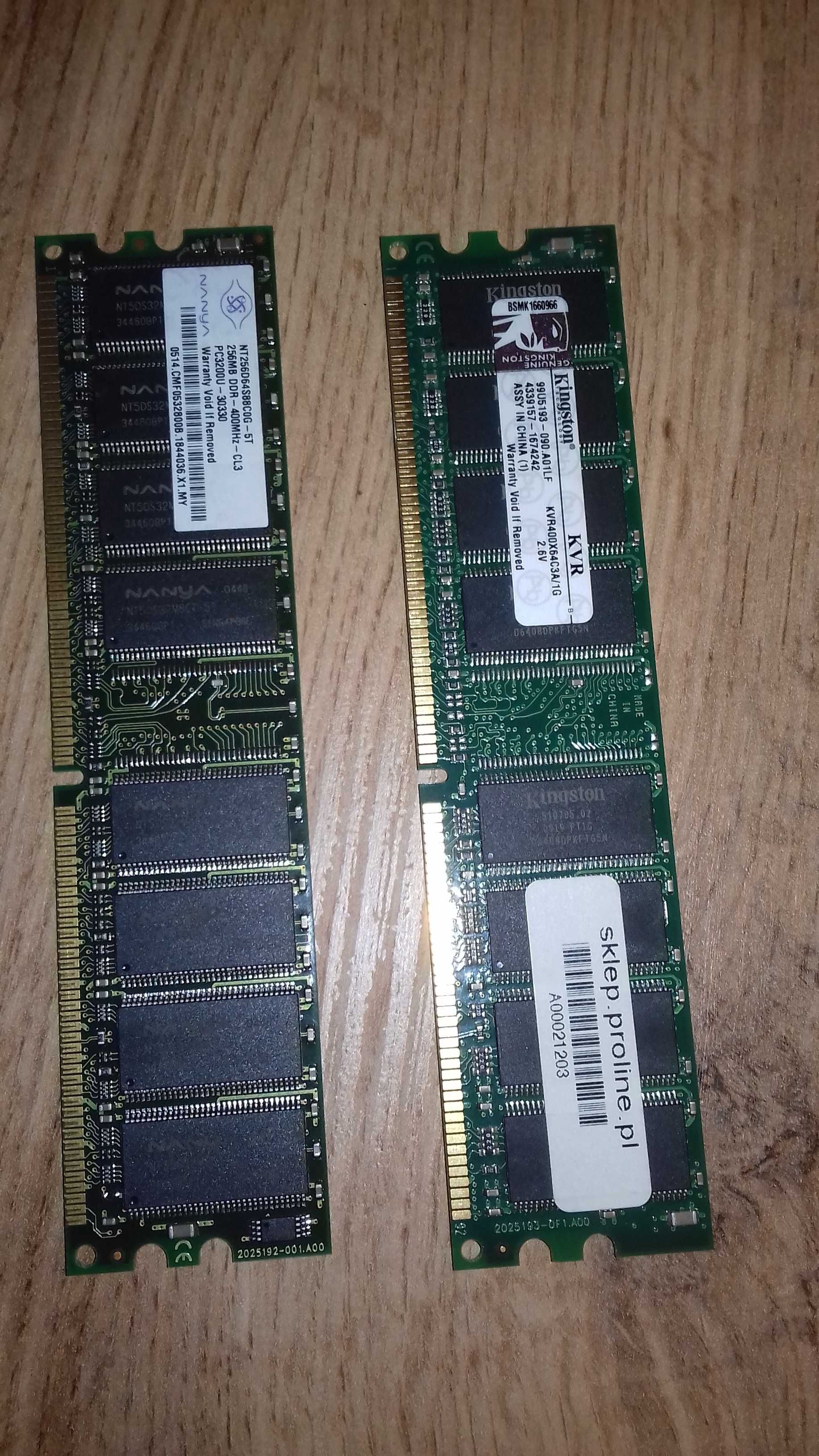 Pamięć RAM 2 x 256 MB DDR 400Mhz Kingston Nanya