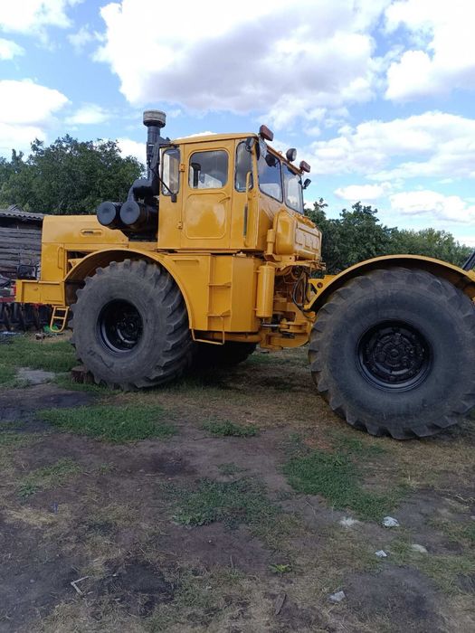 Продам трактор К 700 Кіровець