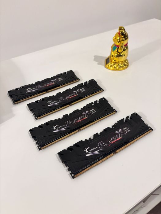 Pamięć RAM DDR4-2400 1.20V 64GB (4x16GB)