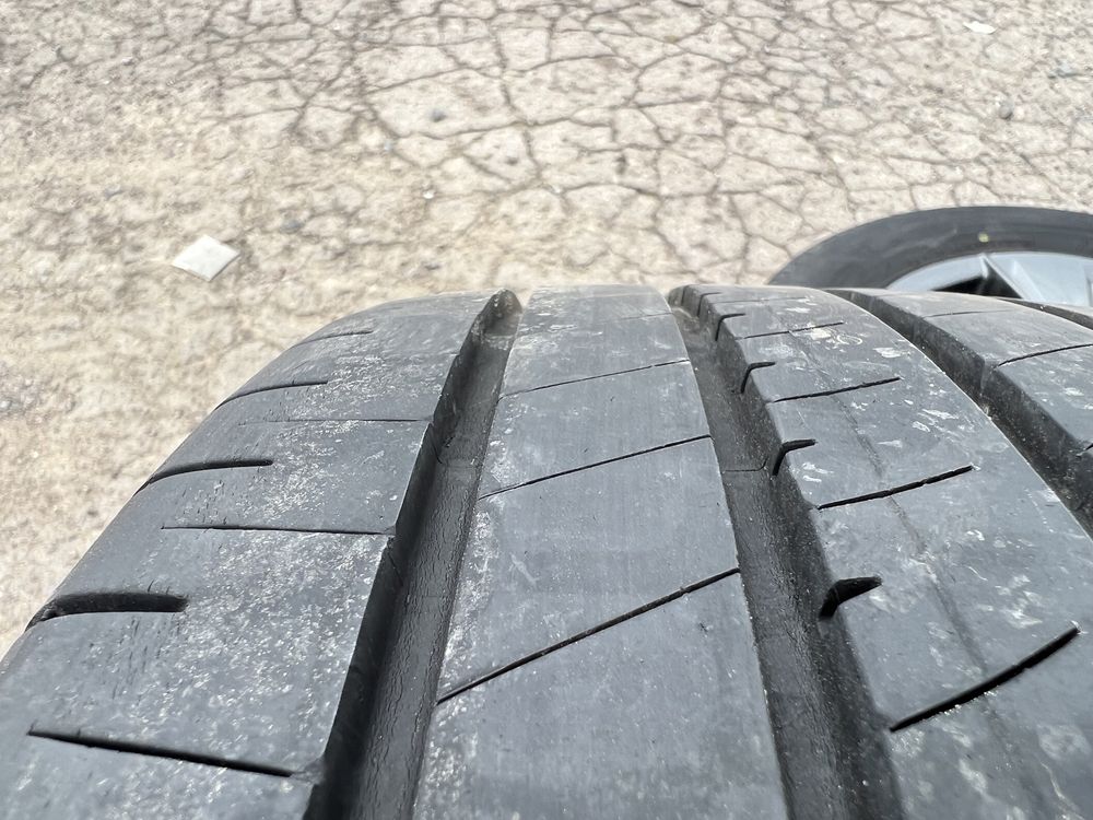 Диски Колеса В Зборі 5x114.3 LEXUS UX З Резиною 215 60 R17 Bridgestone