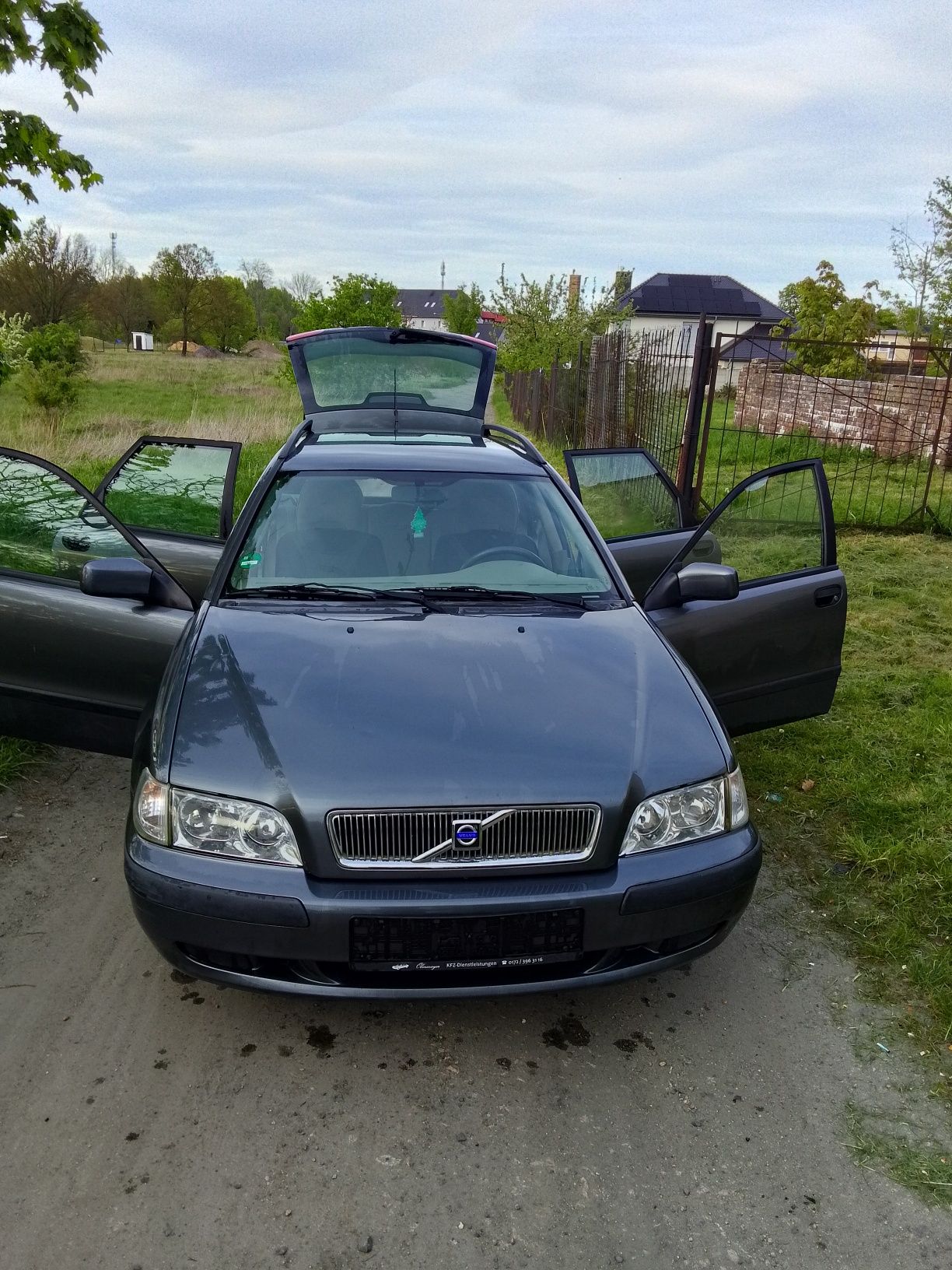 Volvo v40 2004 rok.