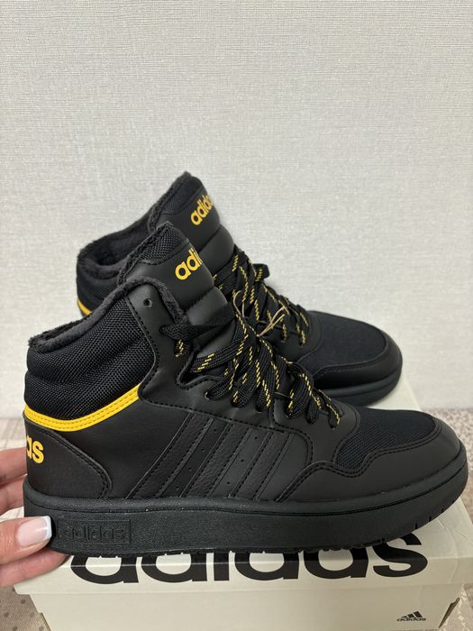 Adidas Hoops Mid 3.0K (25,5 см устілка)