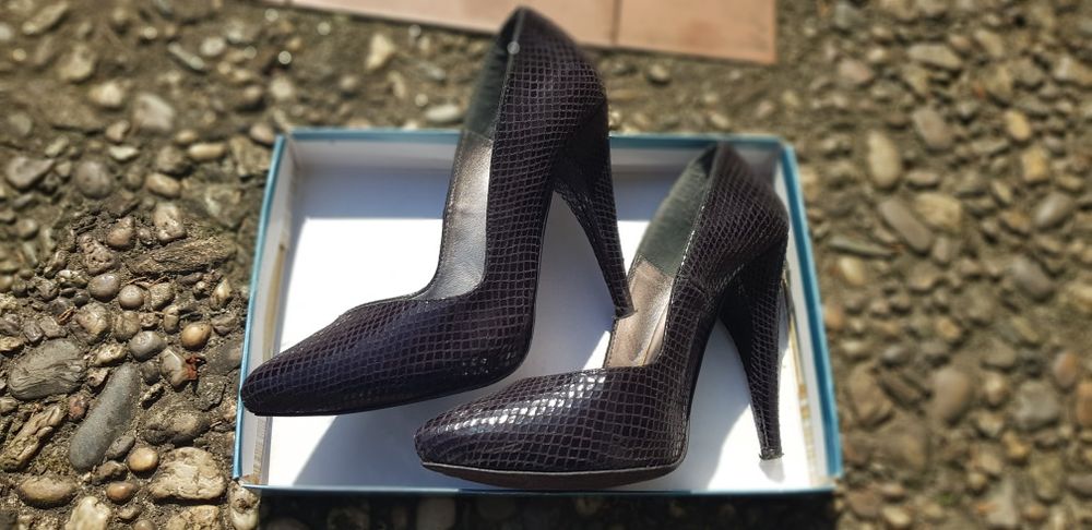 Sapatos pretos  bershka