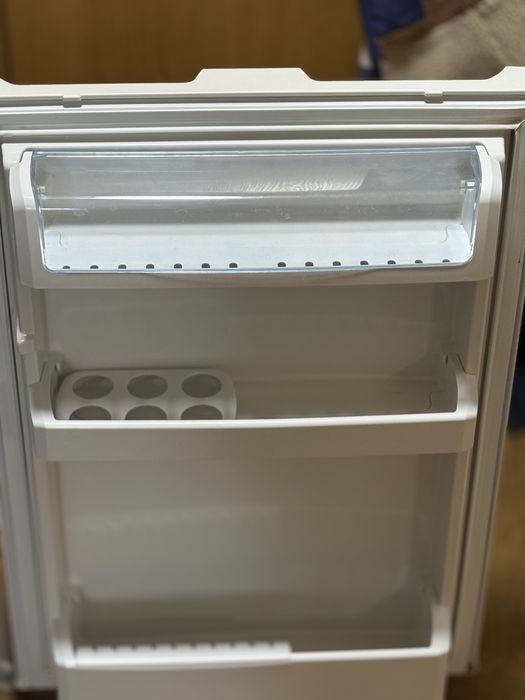 Холодильник BEKO з морозильною камерою