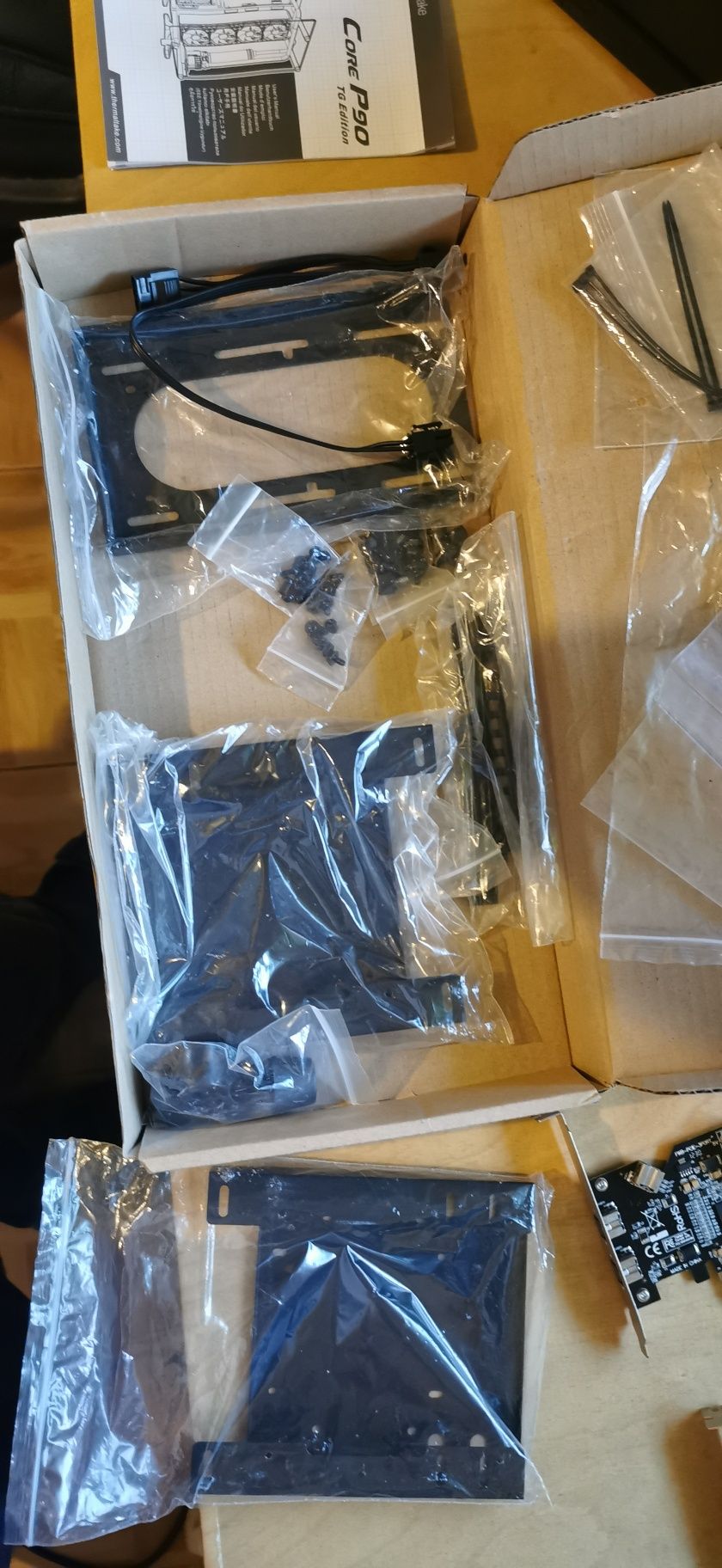 Okazja obudowa thermaltake core p90 z procesorem, ram i ssd z win 10