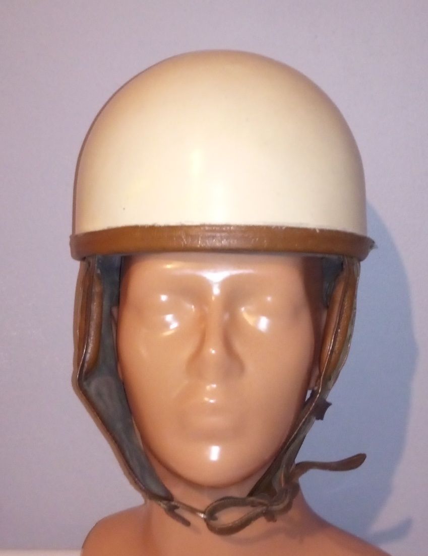 Kask orzeszek PRL stary kask kolekcjonerski rozmiar 56-57  NR44