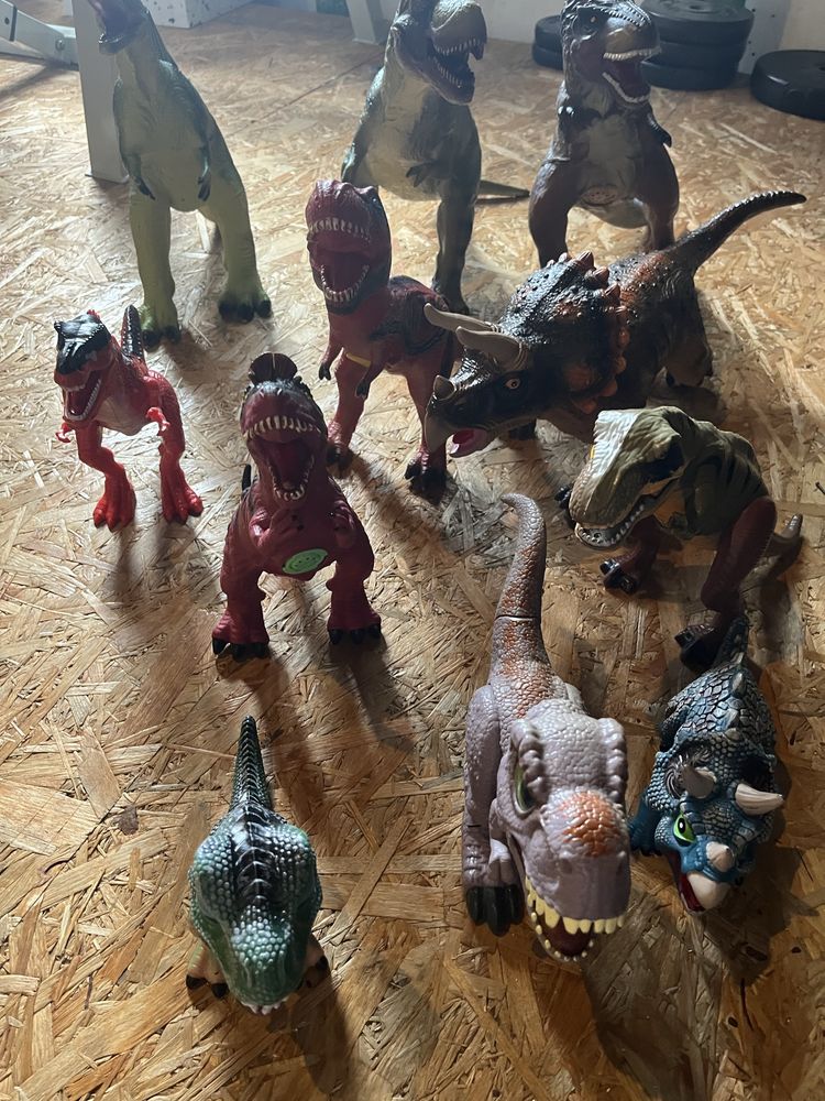 Dinozary duze i male 11 sztuk