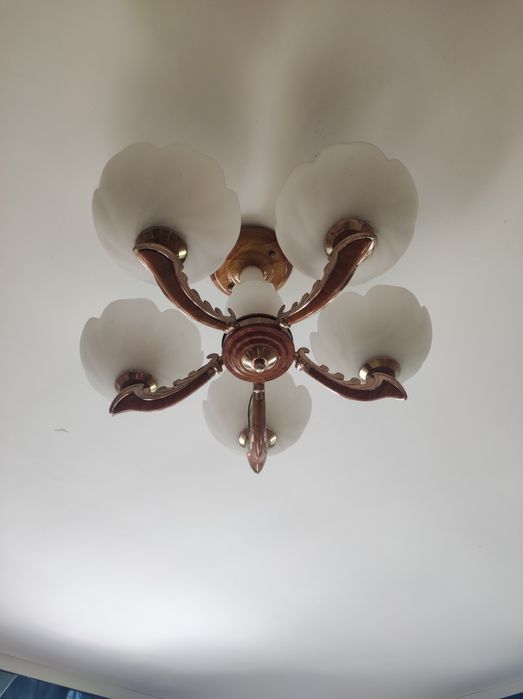 Світильник (люстра)