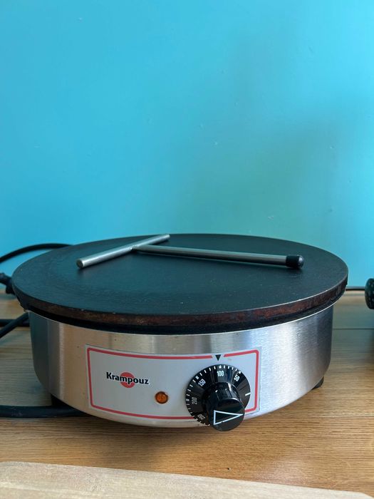 CREPEIRA KRAMPOUZ - seminovo ( muito pouco uso)