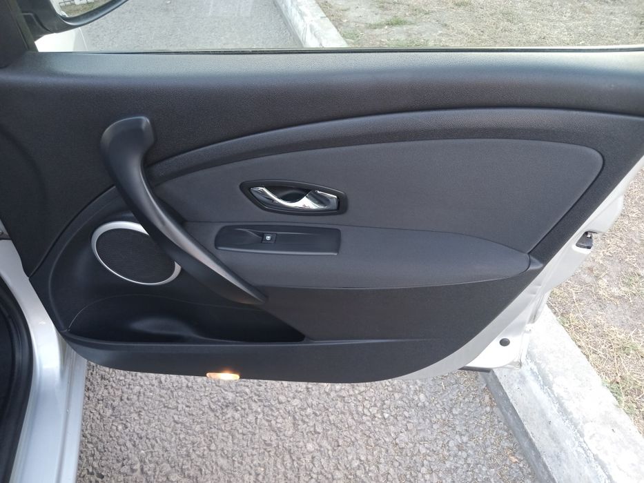 Продам Рено Меган 2012 г.в.