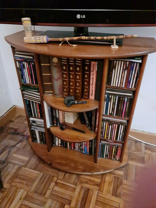 Móvel  para  TV e hi-fi