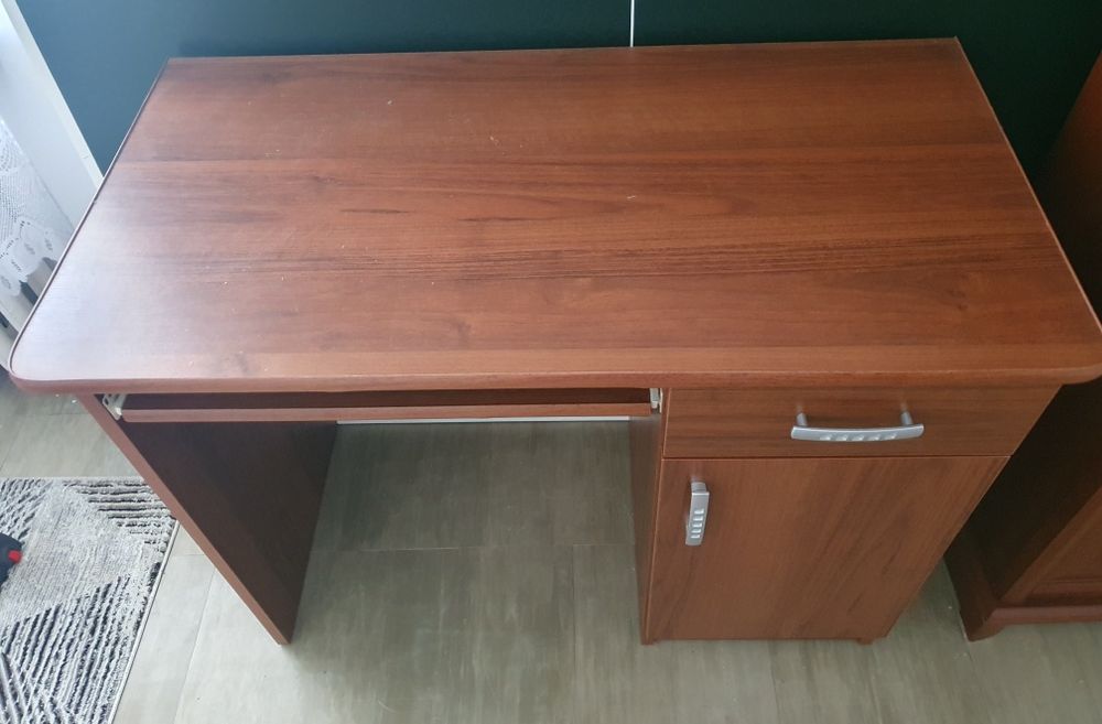 Biurko z szufladą