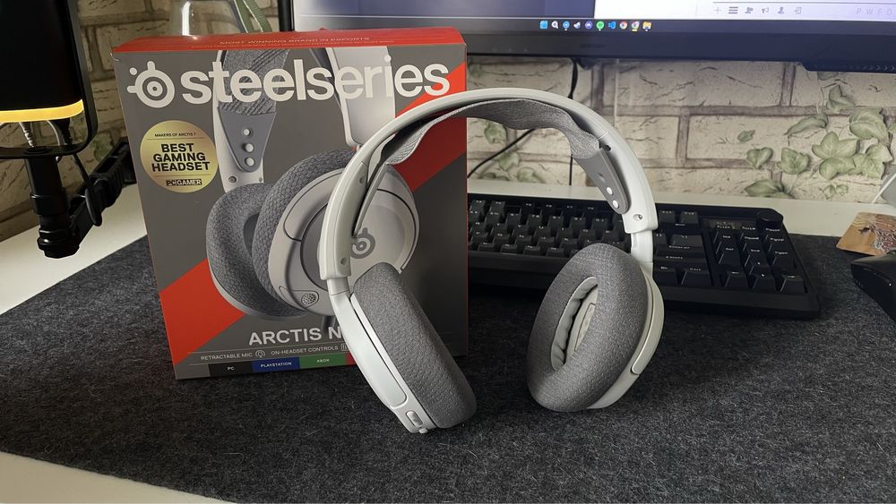 Навушники SteelSeries Arctis Nova 1