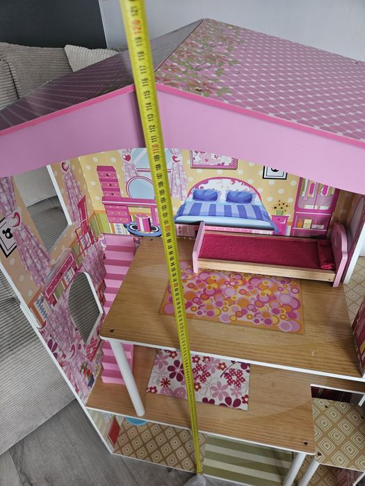 Duży domek dla lalek