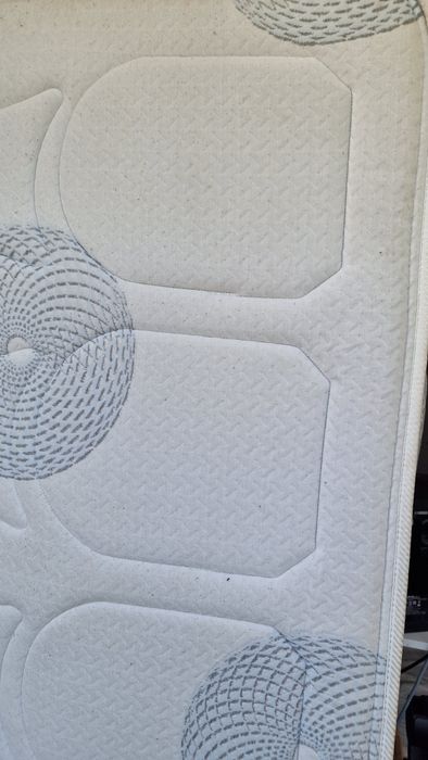 colchão pikolin muito comfortavel 140x180