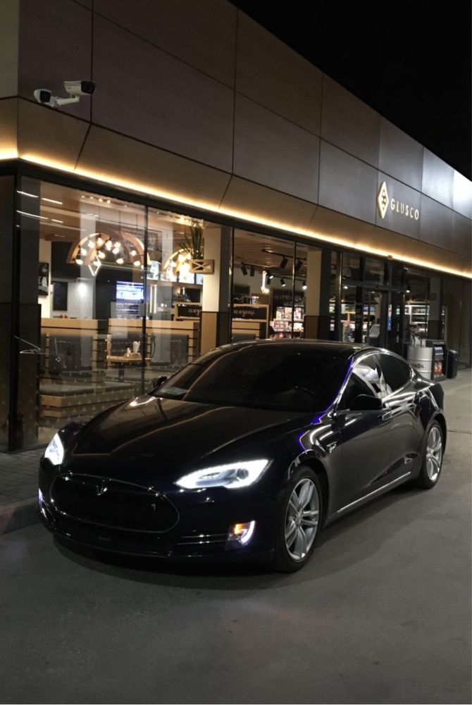 Tesla model S 90 kwt  2015 г. 69тс/км/ Обмен/ Рассрочка