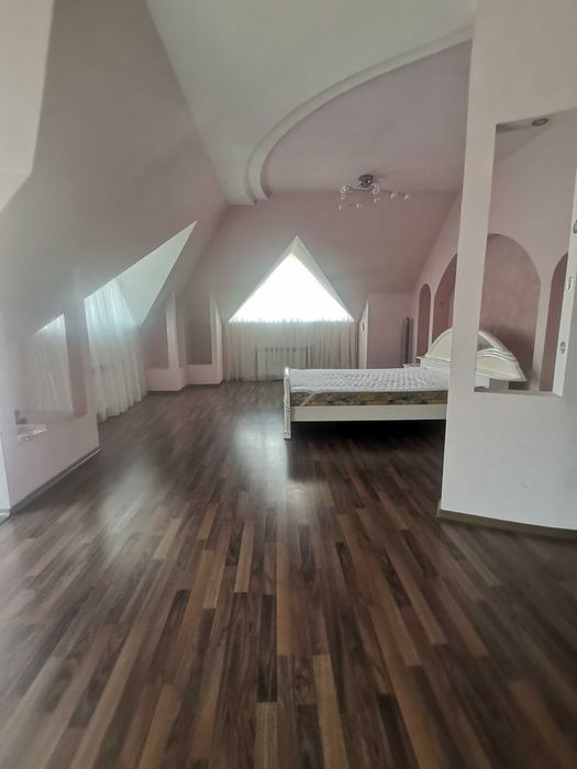 Продам два будинки р-н 28 школи Романково