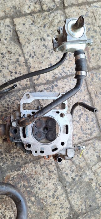 Piaggio 125 x 7 x8 x 9 x evo  Beverly Głowica wałek rozrządu