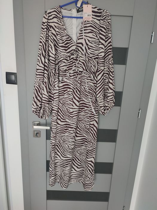 Sukienka firmy missguided długi rękaw 34/36