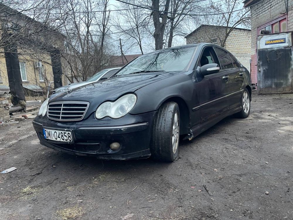 Mercedes c220 2.2 дизель автомат