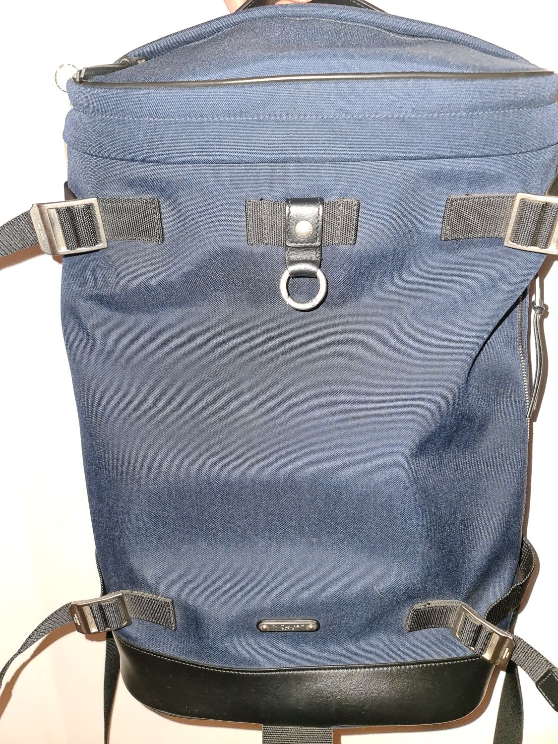 Mochila Saint Laurent por acessórios ps5