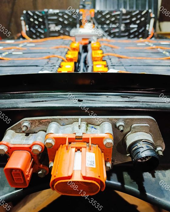 Нова полегшена батарея Nissan Leaf 40 45 52кВ.