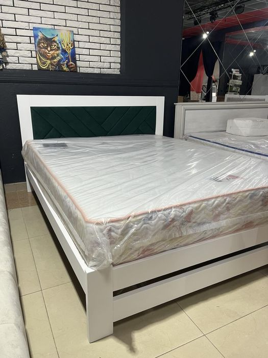 Ліжко,кровать,деревяне ліжко,матрац