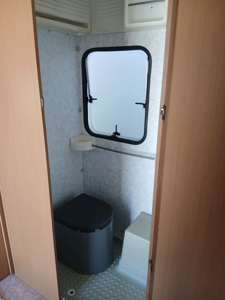 Caravana Painel solar e duche
