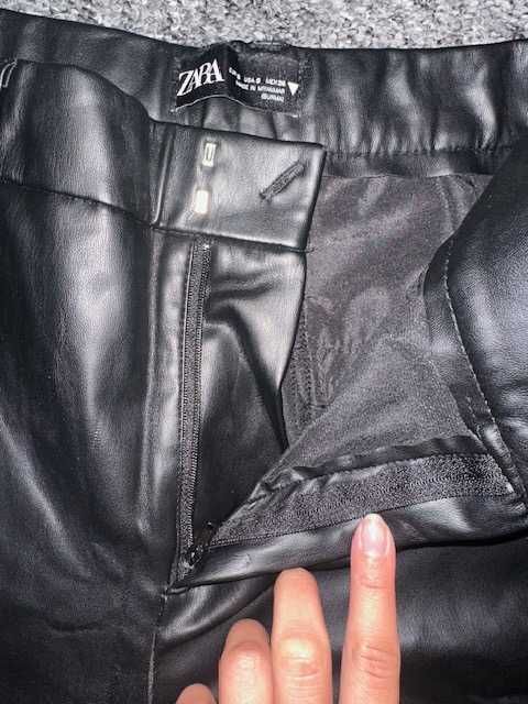 Spodnie lateksowe, rozmiar S, ZARA